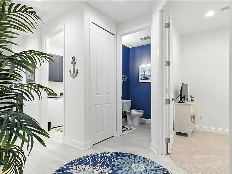 511 Landshark Blvd — Photo 33