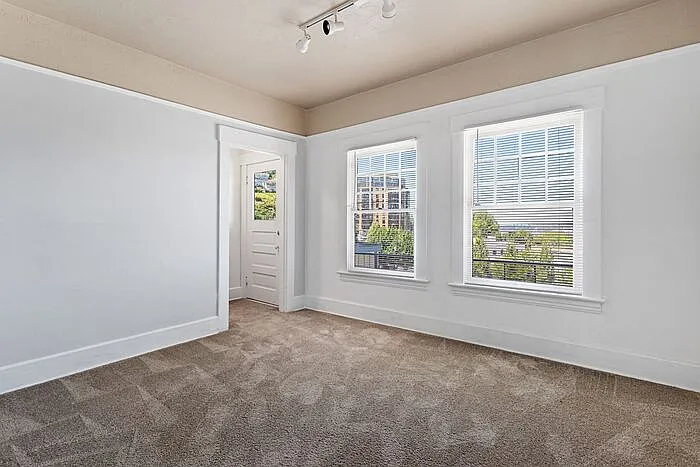 801 SW Green Ave — Photo 26