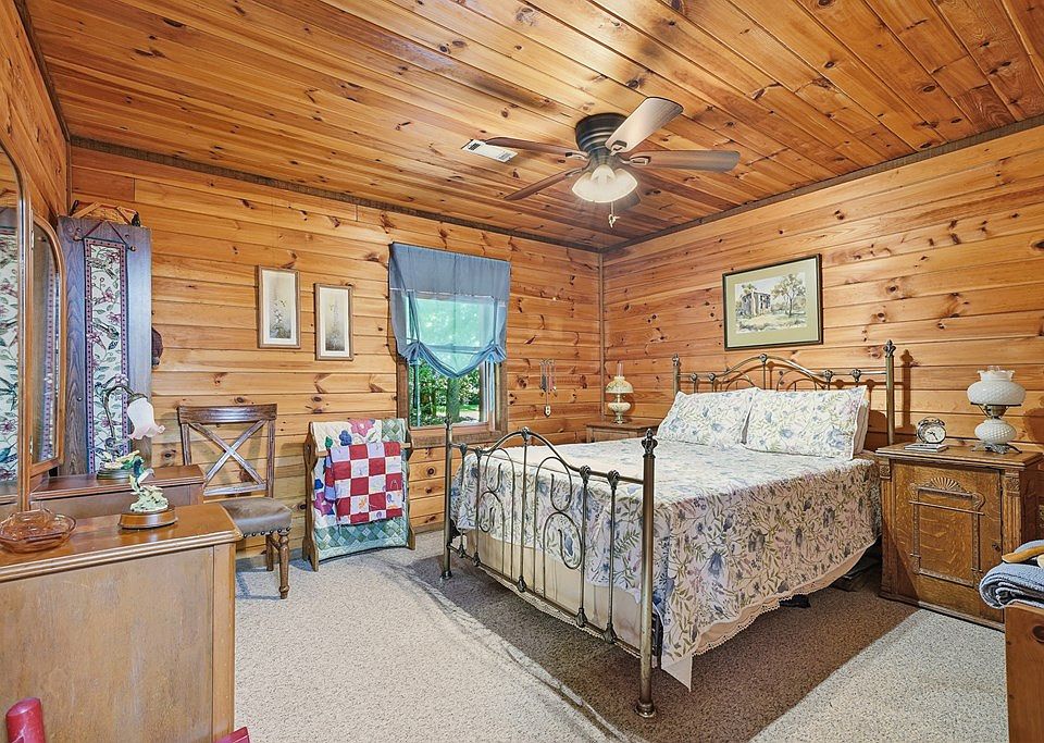 19th image of 86 Tipton Ct