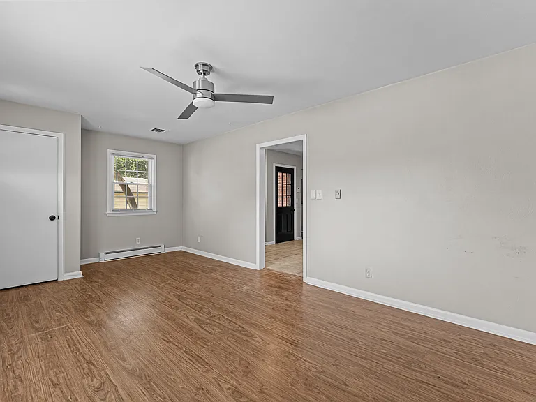 3301 Marne Ave — Photo 10