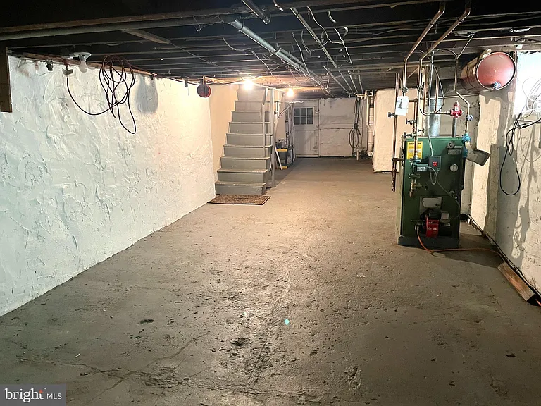 218 Green St — Photo 21