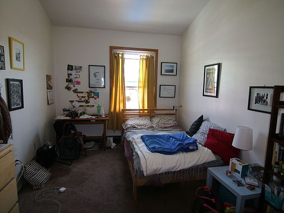 3rd image of 31 Noll St #2