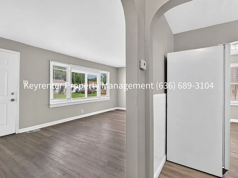 6317 Abbott Dr — Photo 6