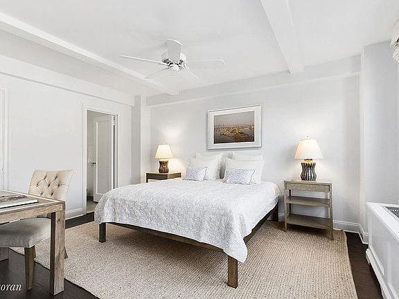 4th image of 2 Horatio St APT 10J