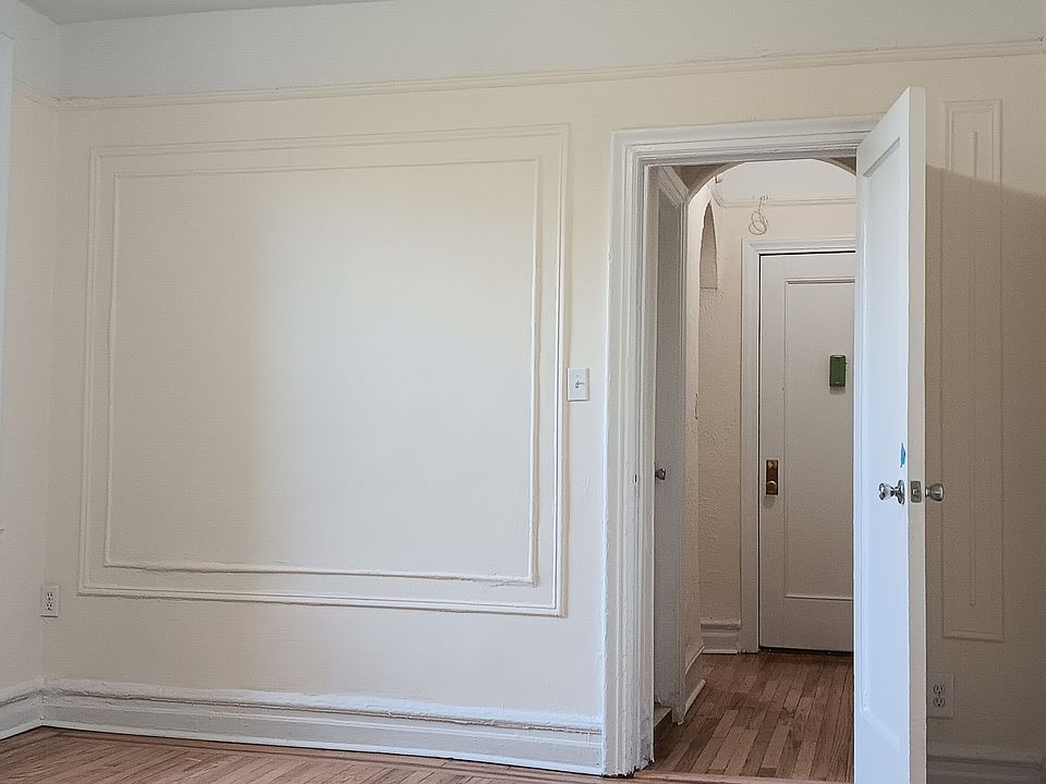 1st image of 8760 113th St #X