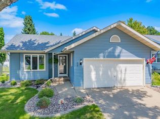 824 W Mohawk Trl, Deforest, WI 53532