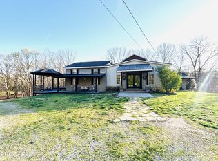 675 Mashburn Dr, Lenoir City, TN 37772