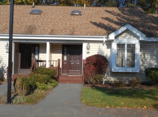 30 Harmon Dr, Stroudsburg, PA 18360