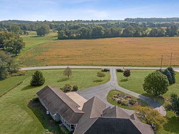 2nd image of 4944 Township Road 32 S