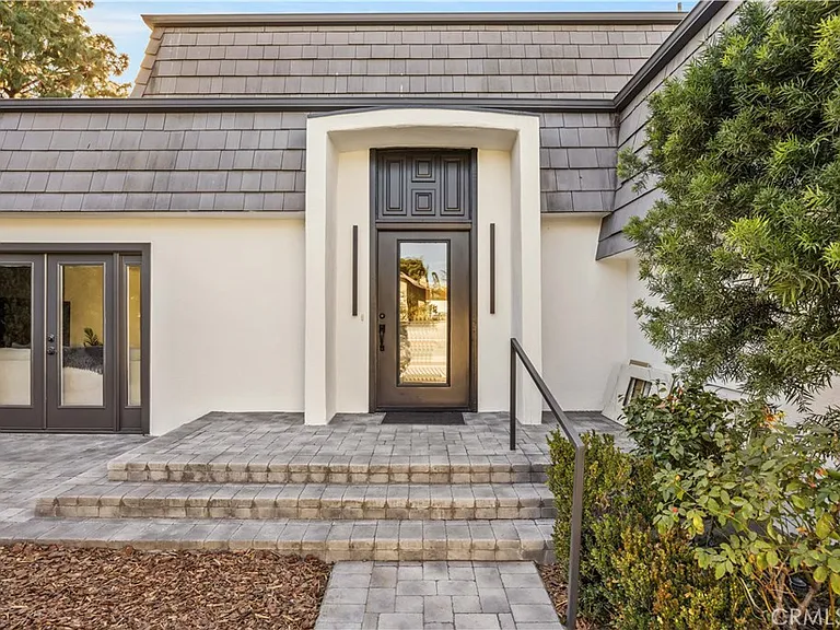 25266 Pacifica Ave — Photo 34