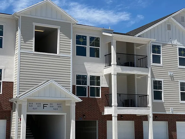 517 N 310 W — Photo 1