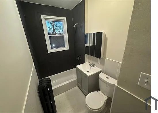 1442 Springfield Ave #3L — Photo 5