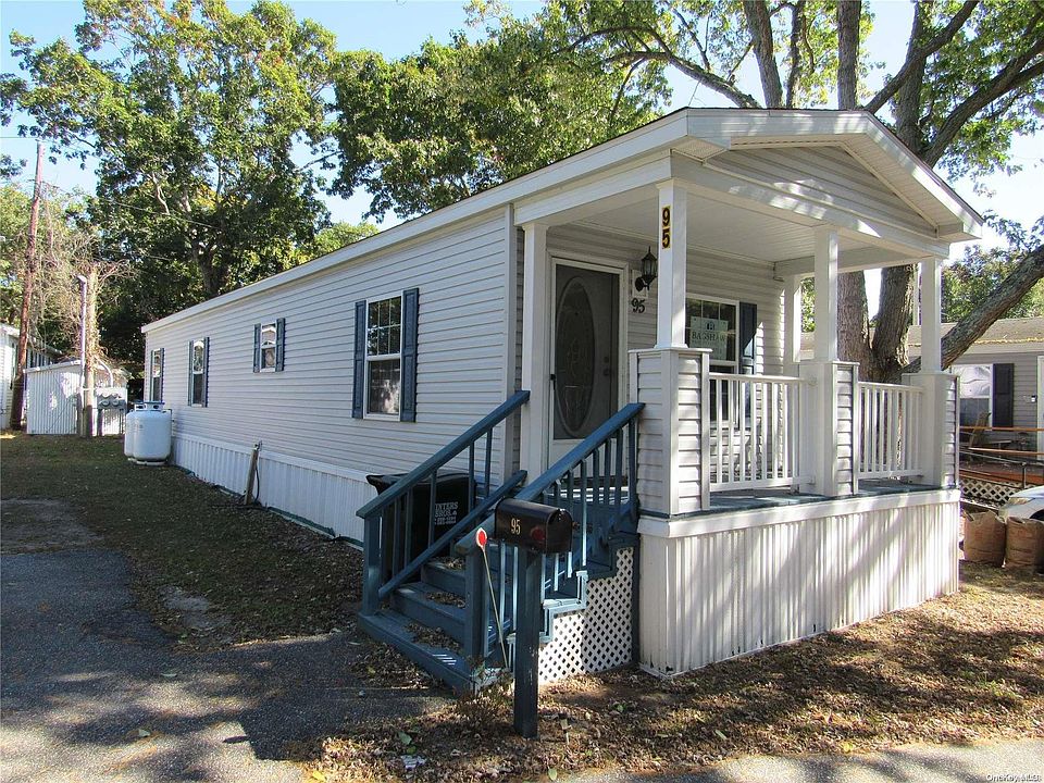 1st image of 37-95 Hubbard Avenue