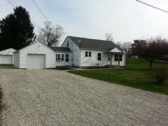 4th image of 77 E Madison Dr