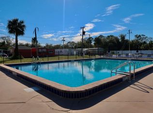 410 Suwanee Dr, North Fort Myers, FL 33917