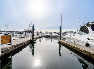 1088 Marinaside Cres #D7, Vancouver, BC