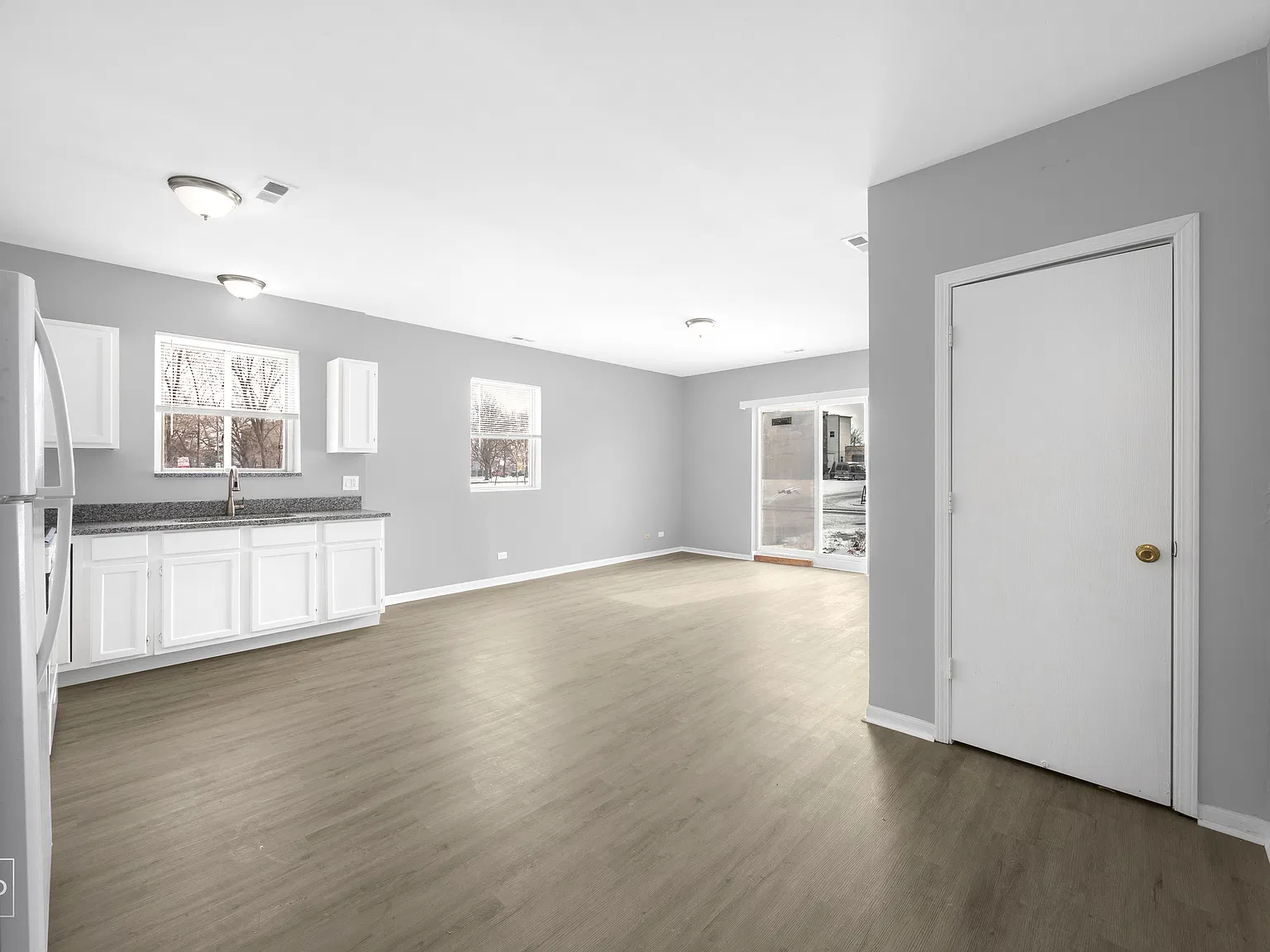 3 bed, 1200 sqft, $1,775 — Photo 2