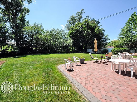 4th image of 789 Lydia Ln