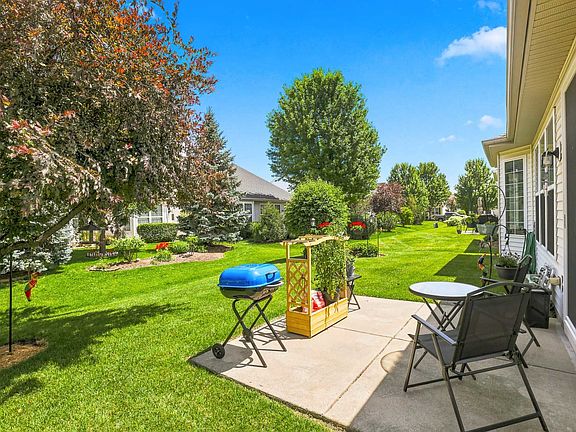 2nd image of 11724 Tanglewood Ln