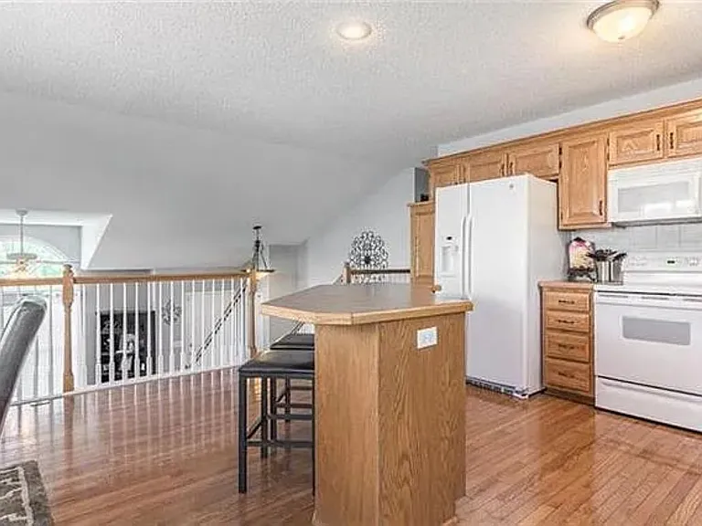 16232 S Stagecoach Dr — Photo 4