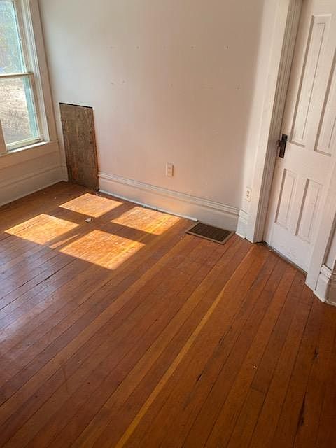 2nd image of 4067 377th Ave NW