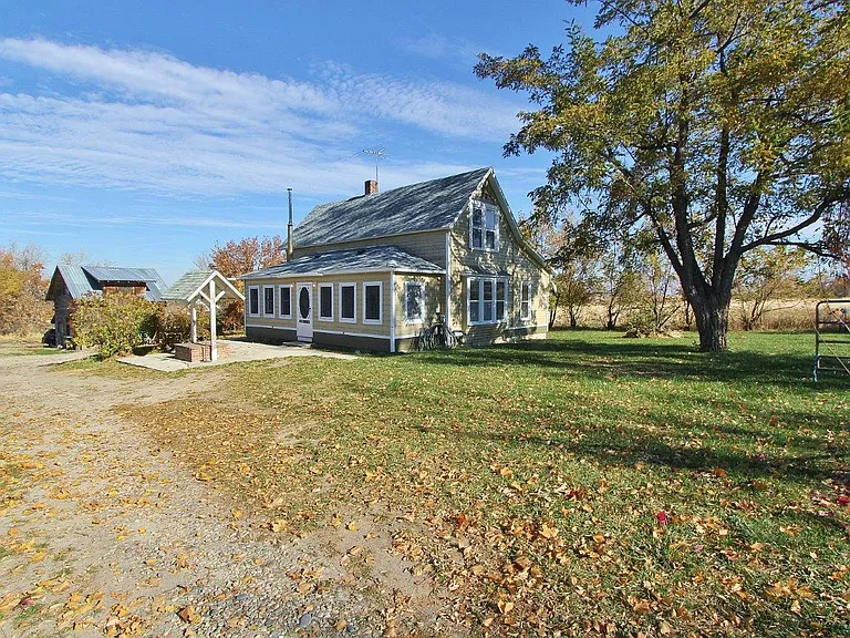 3344 W South Slope Rd — Photo 3