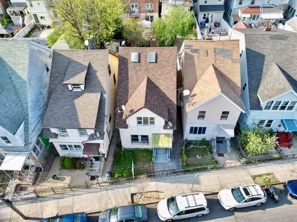 94-17 42 Avenue, Elmhurst, NY 11373