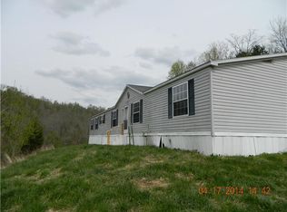 39 Friendship Hollow Rd N, Pleasant Shade, TN 37145
