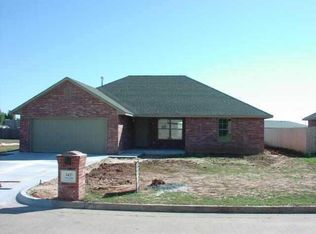 2437 Stone Gln, El Reno, OK 73036