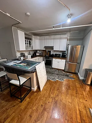 Rented by Jeffrey M Weinstein, LREB | media 11