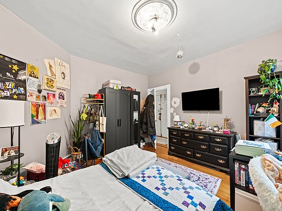 3rd image of 50 Fisher Ave #102