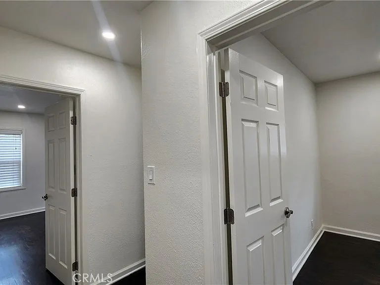 15709 Devonshire St — Photo 18