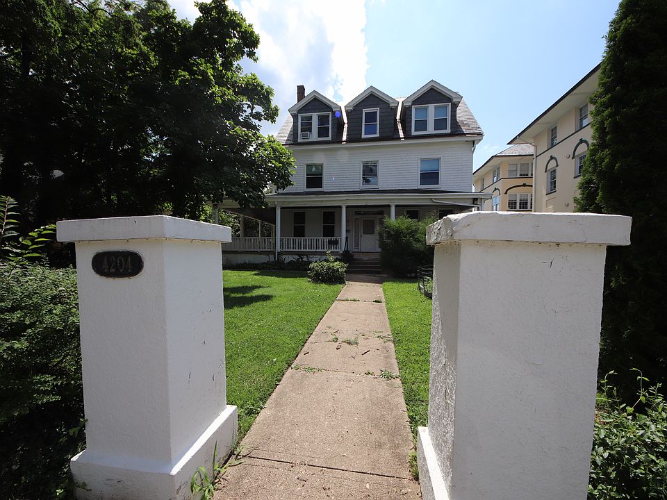 1st image of 4204 Roland Ave APT 2F