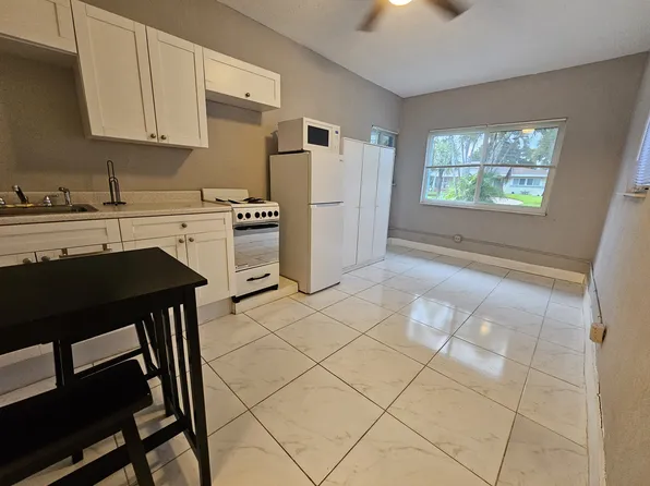 (undisclosed Address), Dania Beach, FL 33004