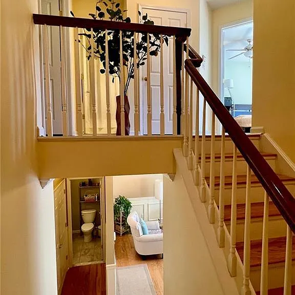 20 Seeley Bull St — Photo 17
