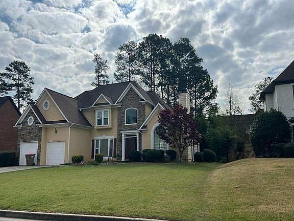 3rd image of 5420 Lexington Woods Ln