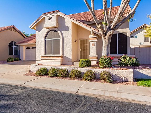 3rd image of 3754 E Orchid Ln