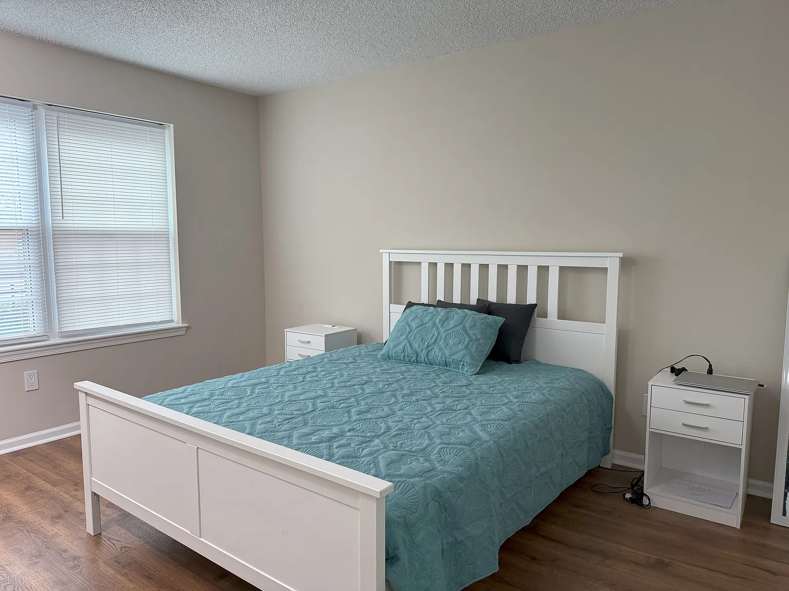 620 Shoreham Ct — Photo 4