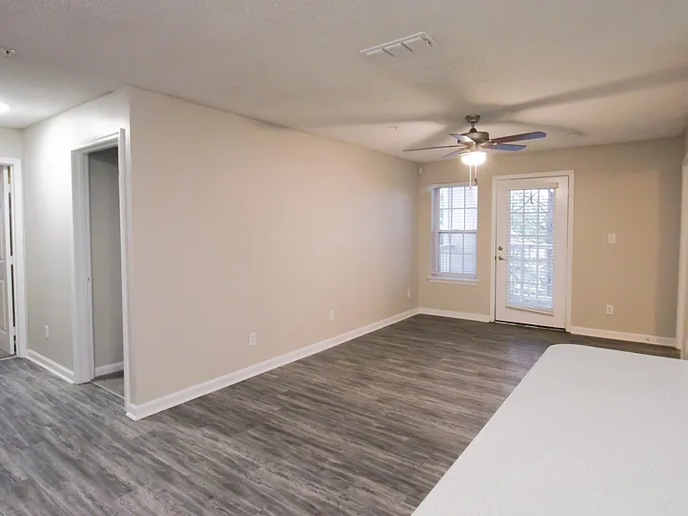 Mountainside Manor — Photo 13
