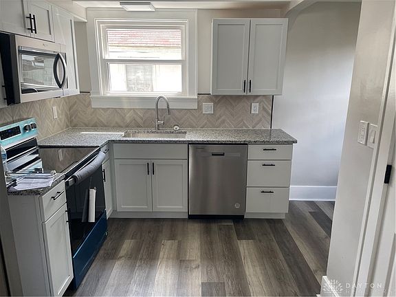 4th image of 1712 Leo St