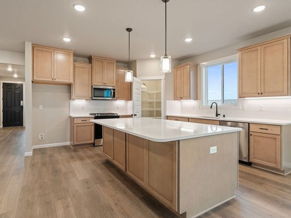 7925 Gilbert St, West Richland, WA 99353