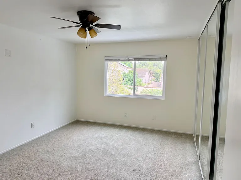 771 Iverson Point Way — Photo 9