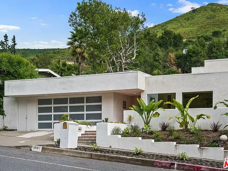 1248 Bienveneda Ave — Photo 1