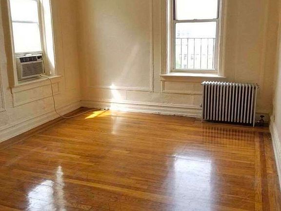 4th image of 302 Eastern Pkwy #6AA