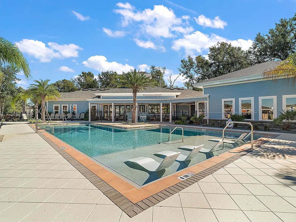 Solamar Wildwood apartments community photo