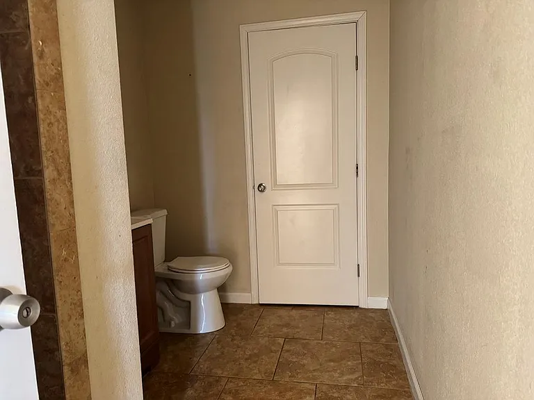 5405 McKnight Dr — Photo 12
