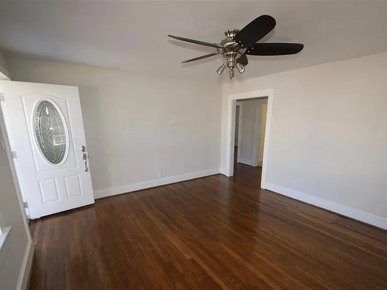 121 Connecticut Ave — Photo 3