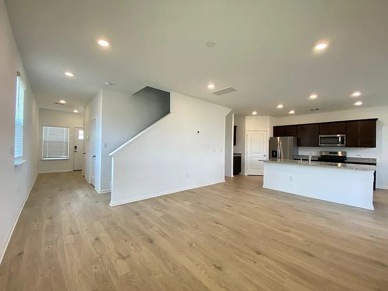 241 Saide St — Photo 4