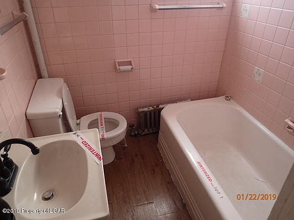 4th image of 610-612 Lincoln St