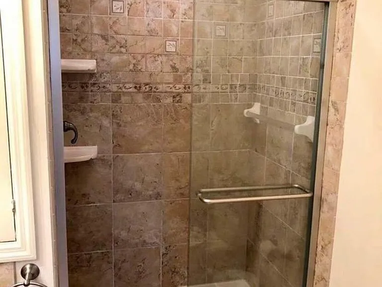 338 Kidwelly Ct — Photo 18